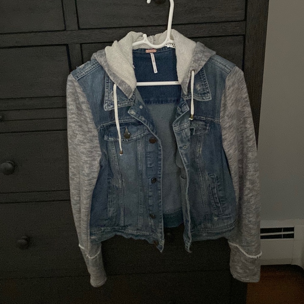 FREE PEOPLE JEAN JACKET